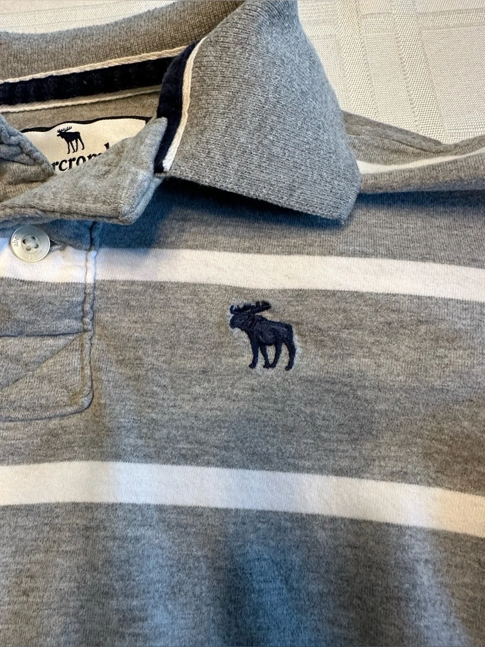 Abercrombie & Fitch Boys Large Pullover Shirt Gray Striped Long Sleeve Collared